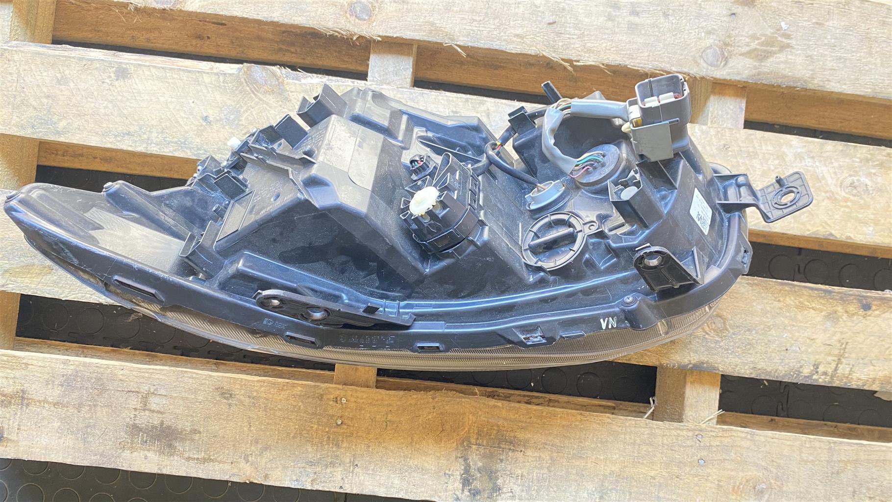 Subaru Levorg GT headlight
