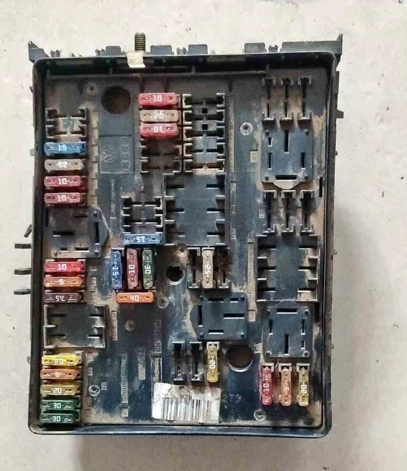 VW Touran Fusebox VW Touran Fusebox