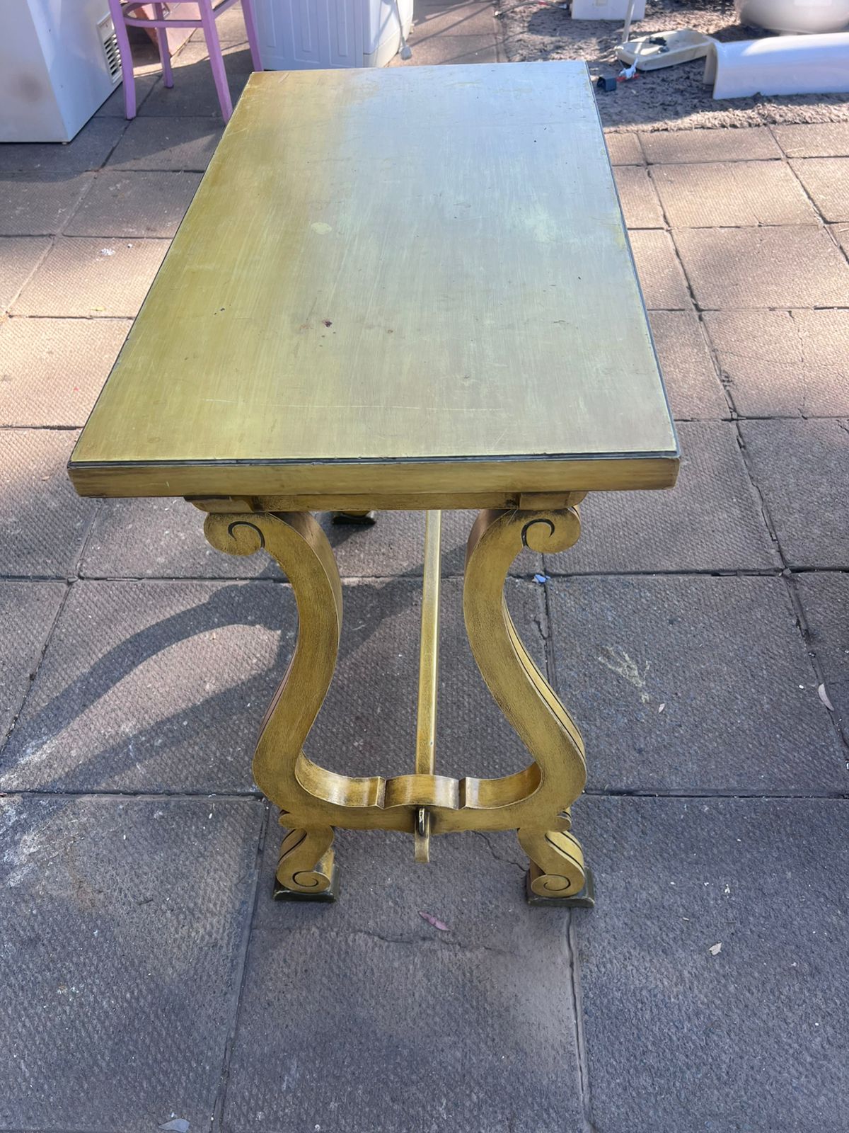 2x Vintage Tables