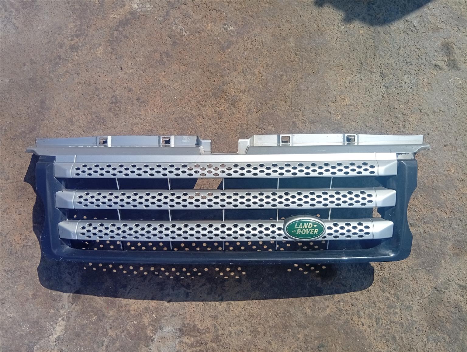 2008 range rover sport front grill for sale - Private Seller 2008 range rover sport front grill for sale - Private Seller