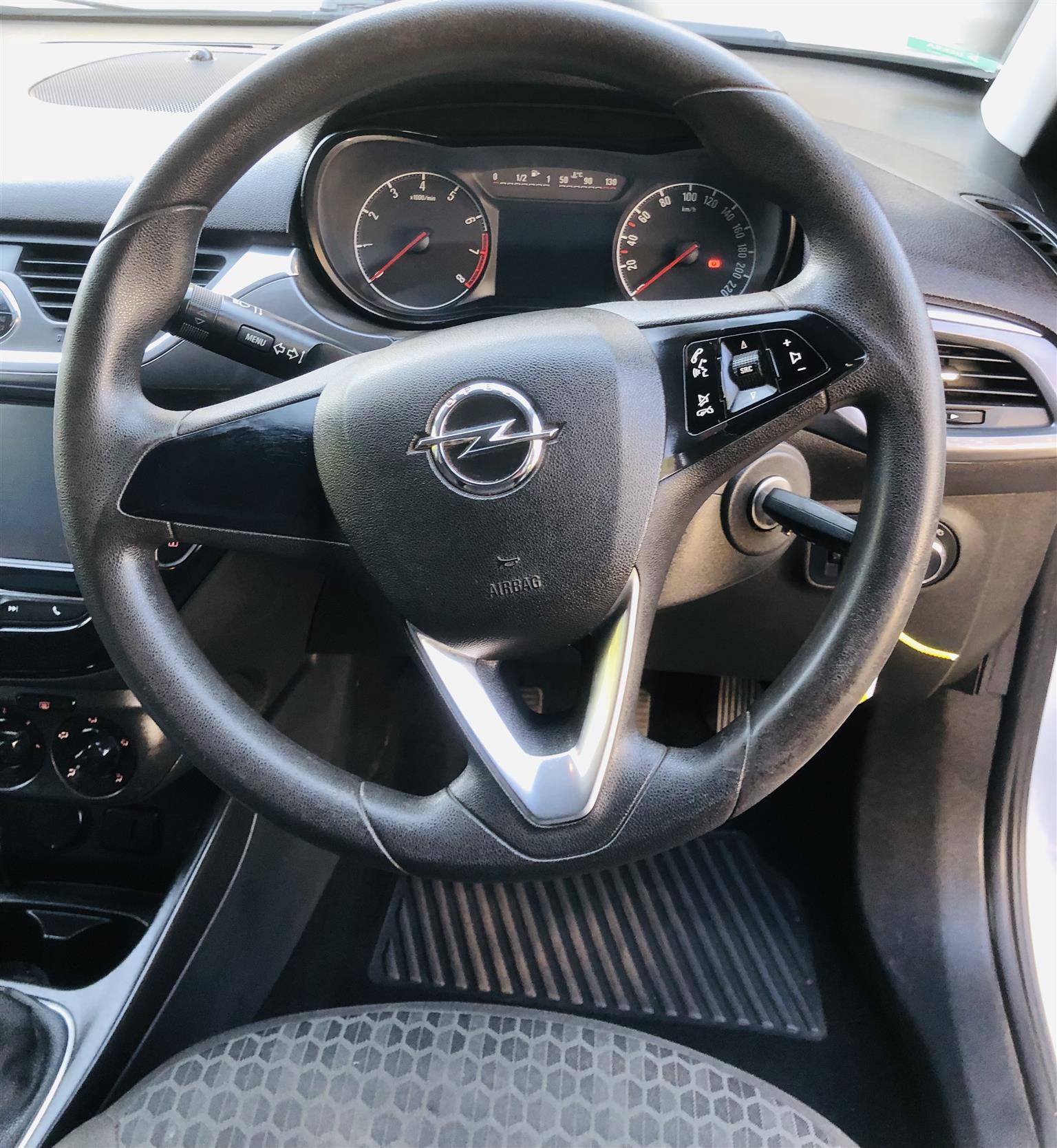 Opel Corsa 1.0T ECOTEC (Enjoy)