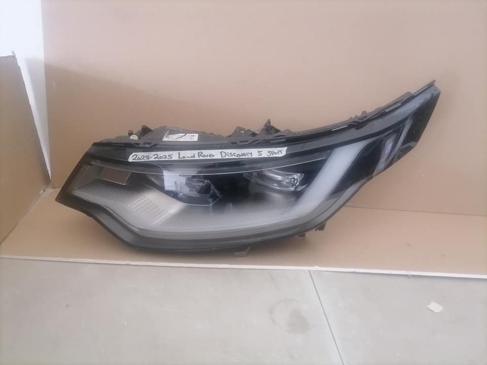 Land Rover Discovery 5 Sport headlights DM or contact number in the description for assistance. - Private Seller Land Rover Discovery 5 Sport headlights DM or contact number in the description for assistance. - Private Seller