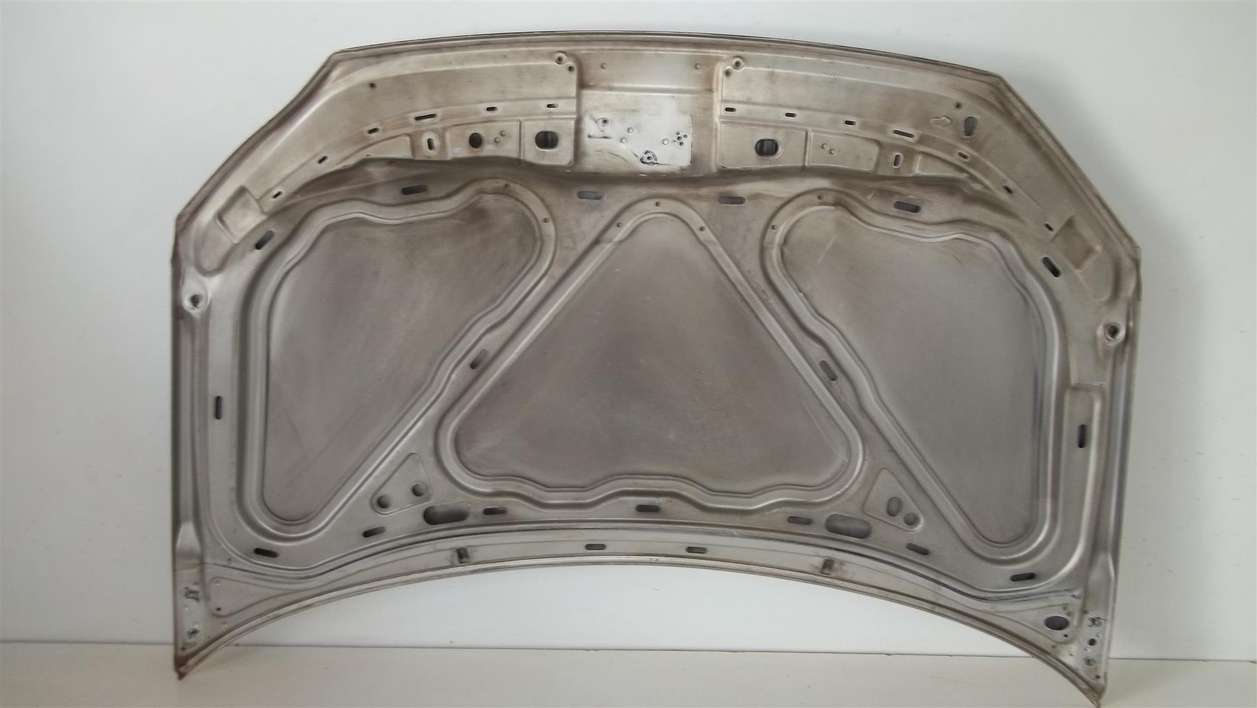 VW Polo Vivo Bonnet - Private Seller VW Polo Vivo Bonnet - Private Seller