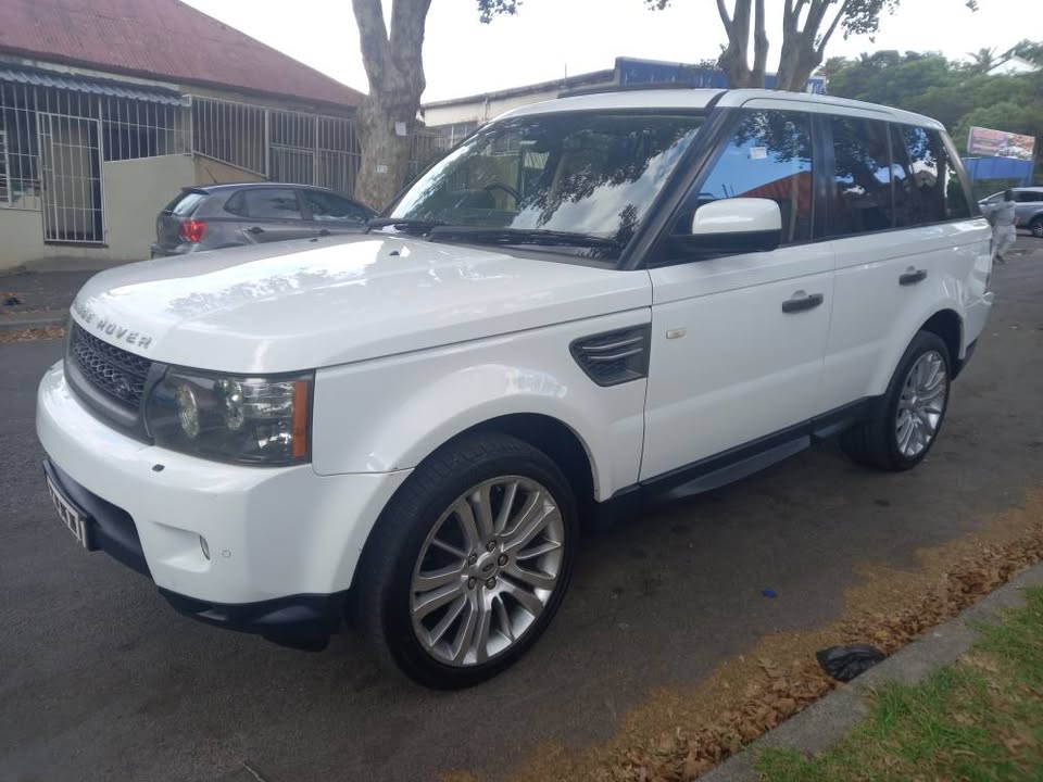 2011 Range Rover Sport HSE Luxury V6 Mileage 235000kms Automatic Transmission
