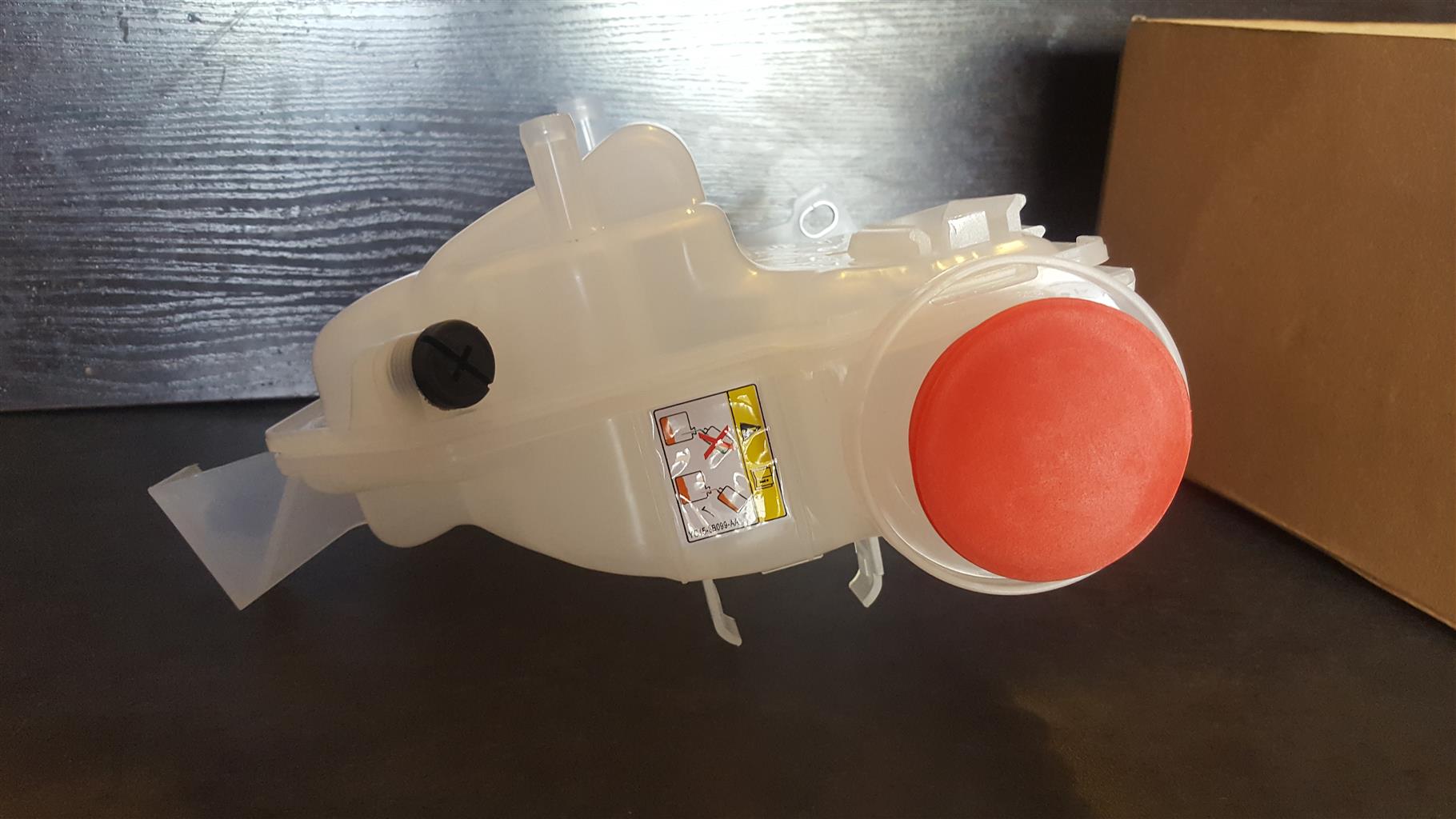 Land Rover Water bottles for sale | AUTO EZI - Private Seller