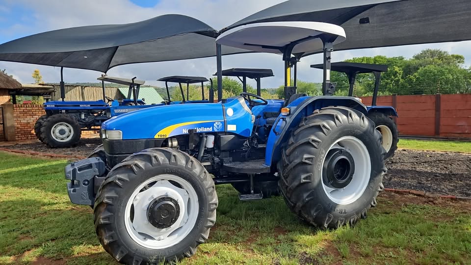 2014 New Holland TD90 Tractor 4x4 For Sale | Junk Mail Marketplace