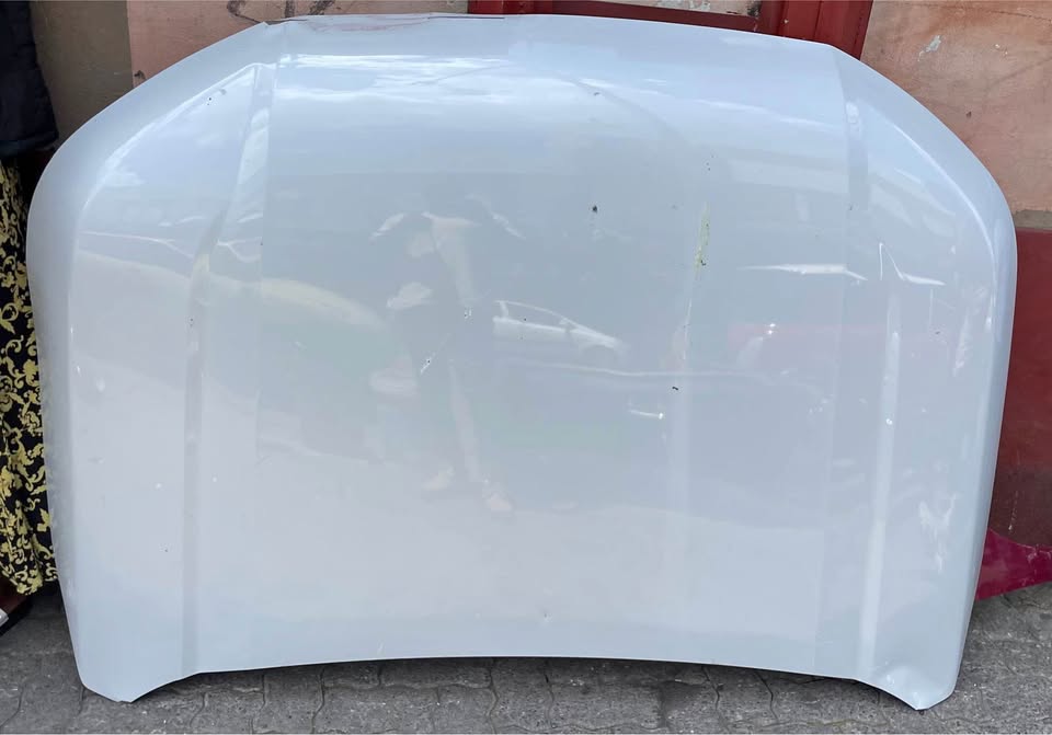 Mitsubishi L200 Bonnet 2024/25 - Private Seller Mitsubishi L200 Bonnet 2024/25 - Private Seller