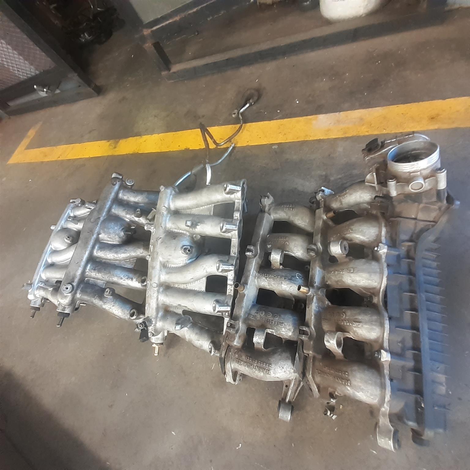 VOLVO INLET MANIFOLD FOR SALE - Private Seller VOLVO INLET MANIFOLD FOR SALE - Private Seller