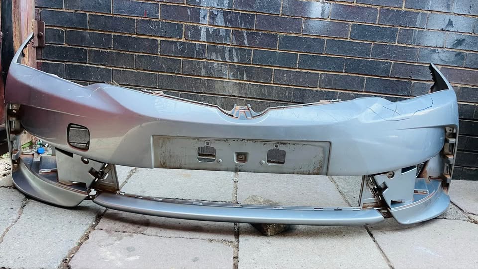Toyota Corolla Prestige bumper - Private Seller Toyota Corolla Prestige bumper - Private Seller