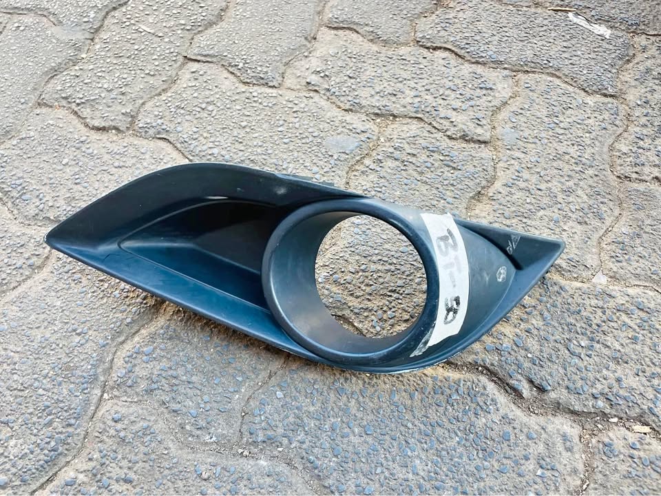 Mazda BT-50 fog light cover - Private Seller Mazda BT-50 fog light cover - Private Seller