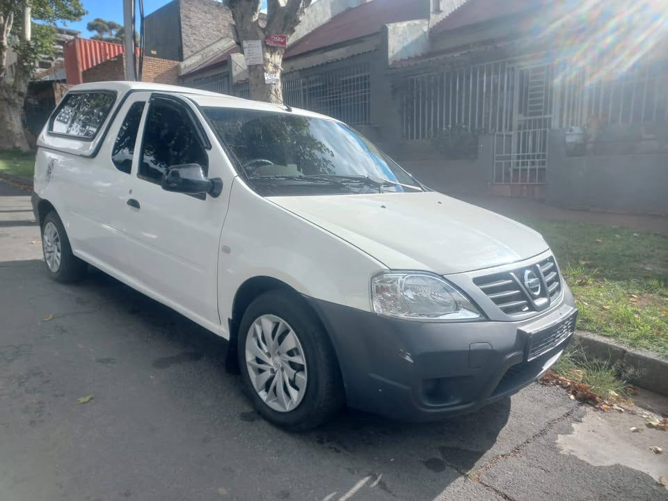 2021 Nissan Np200 bakkie 1.6 Petrol, Manual, White Color, Mileage 32000kms CANOPY.