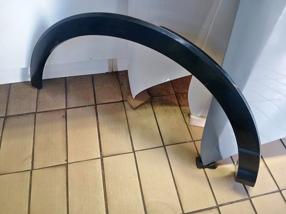 2019-2022 AUDI Q3 REAR RIGHT SIDE WHEEL ARCH