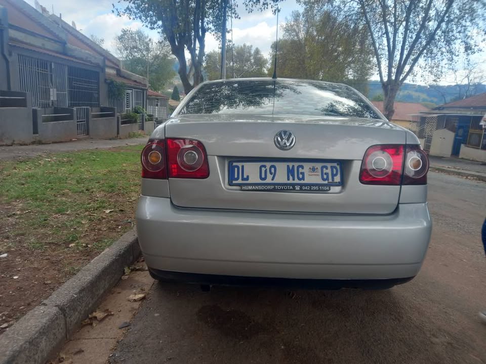 2010 VW Polo Vivo Sedan 1.4 Petrol, Manual, Silver, 92000kms,