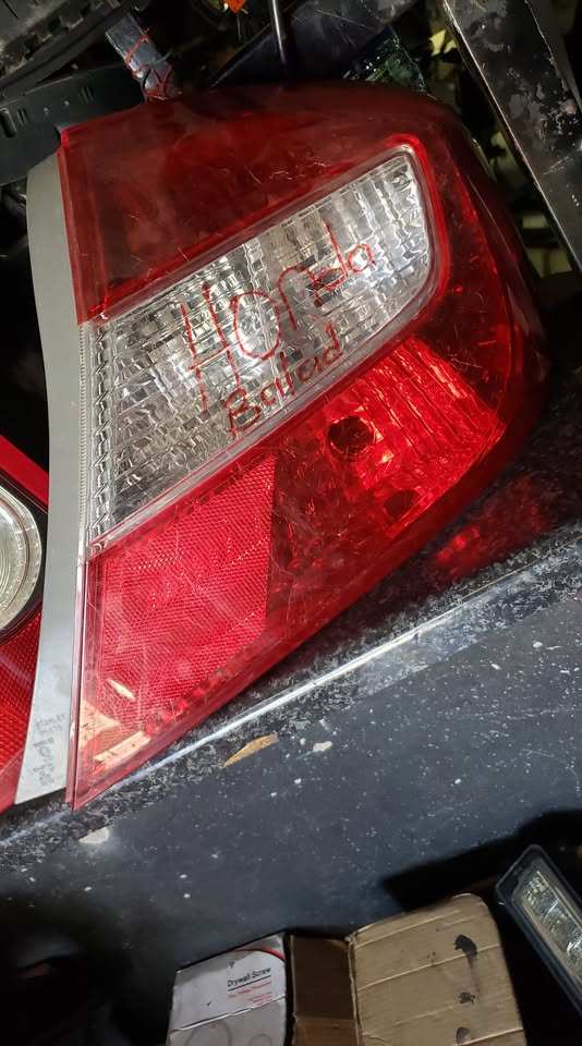Honda Civic tail light - Private Seller Honda Civic tail light - Private Seller
