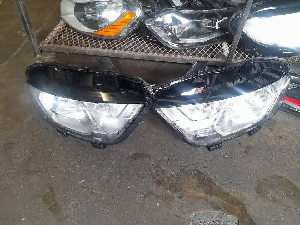 Ford ECOSPORT HEADLIGHTS - Private Seller Ford ECOSPORT HEADLIGHTS - Private Seller
