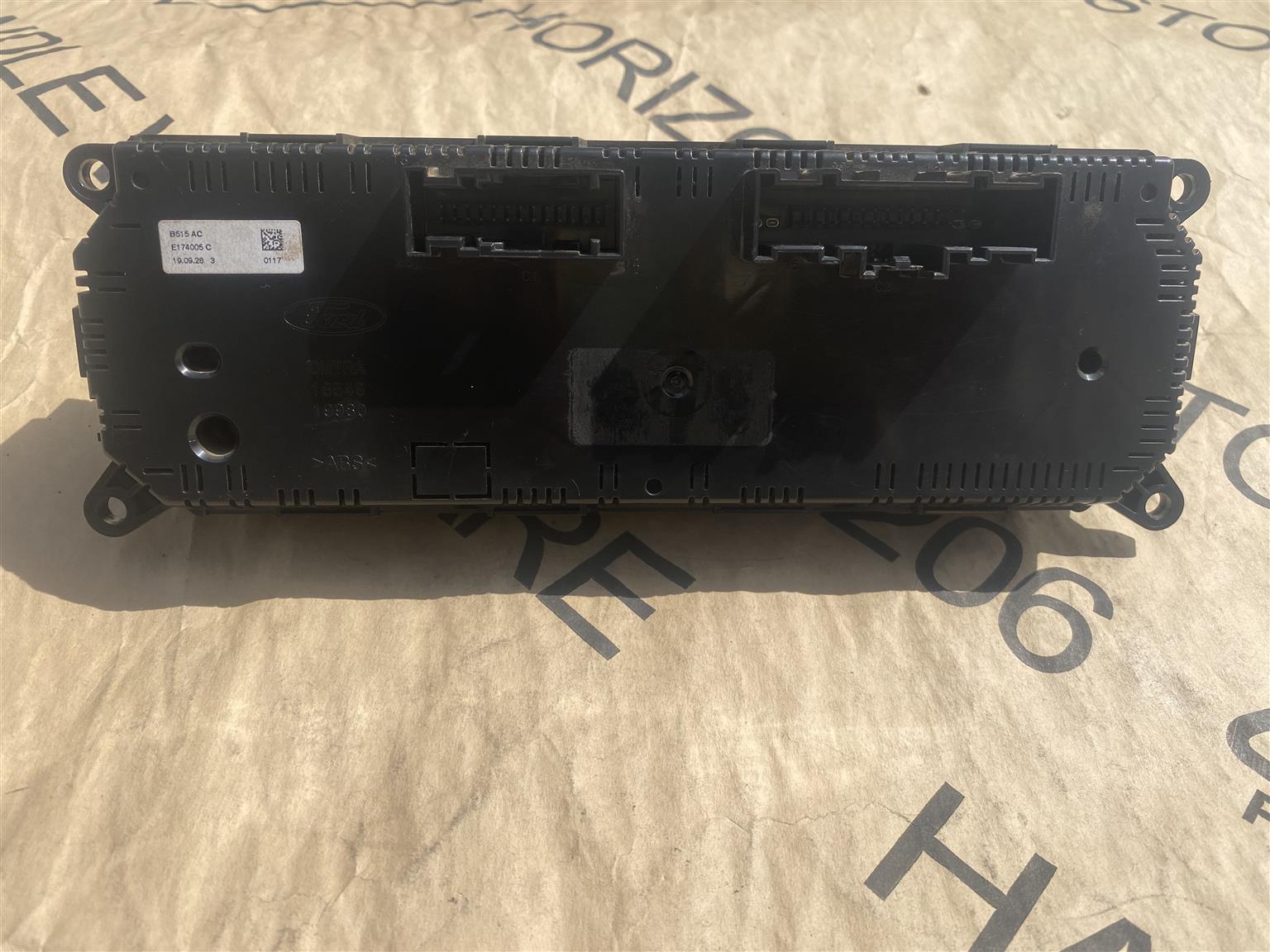2019 FORD ECOSPORT AC HEATER CLIMATE CONTROL UNIT FOR SALE.IN PRISTINE CONDITION - Private Seller 2019 FORD ECOSPORT AC HEATER CLIMATE CONTROL UNIT FOR SALE.IN PRISTINE CONDITION - Private Seller