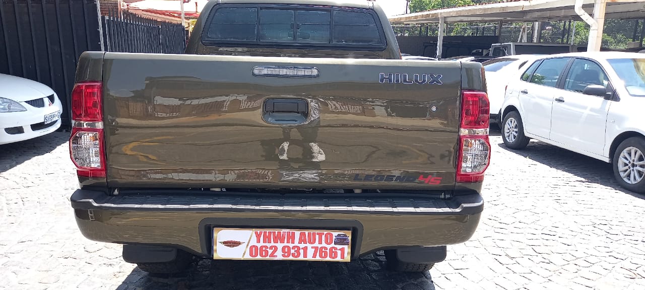 Used 2013 Toyota Hilux 2.5D-4D double cab 4x4 SRX - Private Seller Used 2013 Toyota Hilux 2.5D-4D double cab 4x4 SRX - Private Seller