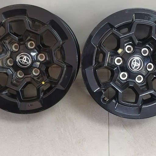 17inch toyota OEM