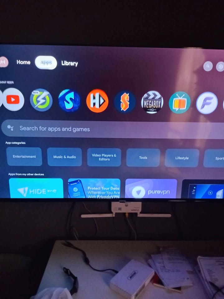 Sinotec Google smart TV 50 inch,3 month old,loaded with streaming apps for movies, series and sports