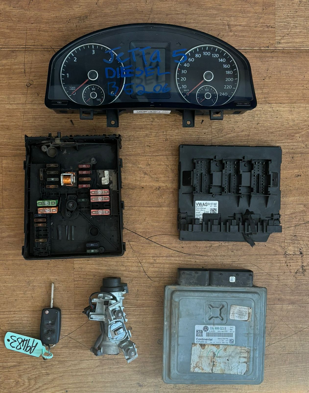 2011 VW Jetta 5 1.6 TDI #CAY ECU Set - Private Seller 2011 VW Jetta 5 1.6 TDI #CAY ECU Set - Private Seller