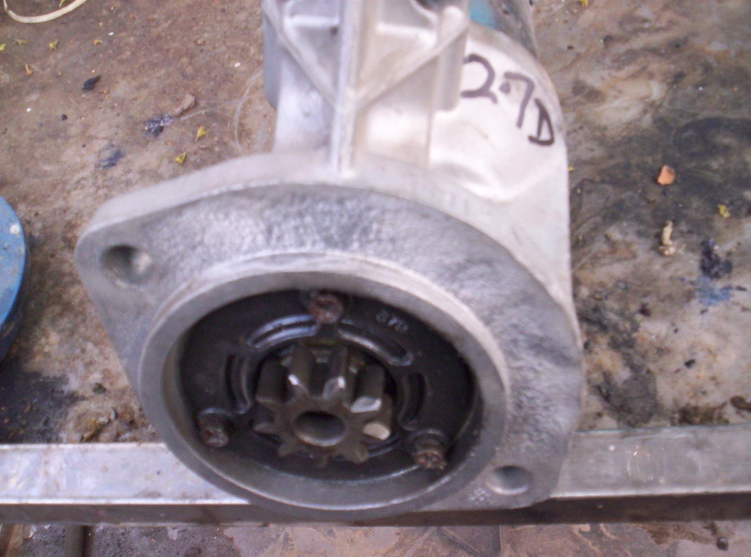 Nissan hardbody 2.7D brake shoes and starter motors