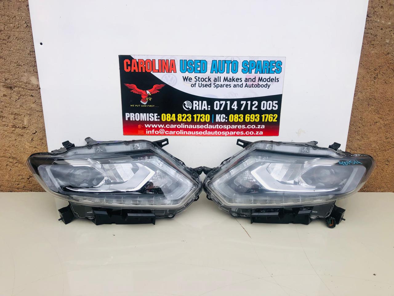 Nissan Xtrail left and right side LED headlights - Private Seller Nissan Xtrail left and right side LED headlights - Private Seller