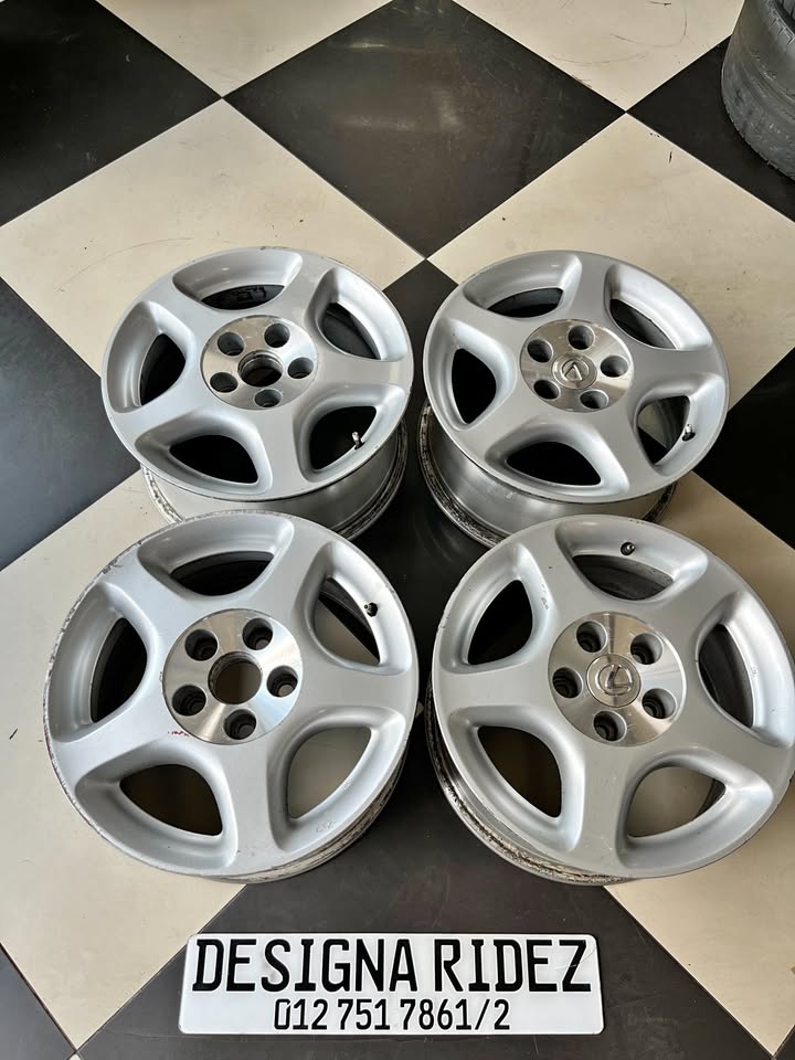 OEM LEXUS GS300 16-INCH STYLE WHEEL AVAILABLE. - Private Seller OEM LEXUS GS300 16-INCH STYLE WHEEL AVAILABLE. - Private Seller