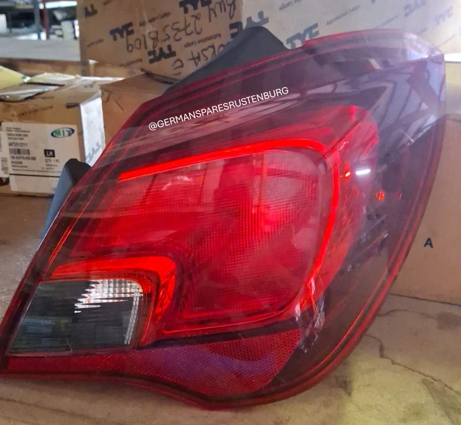 CORSA E NEW TAIL-LIGHTS - Private Seller CORSA E NEW TAIL-LIGHTS - Private Seller