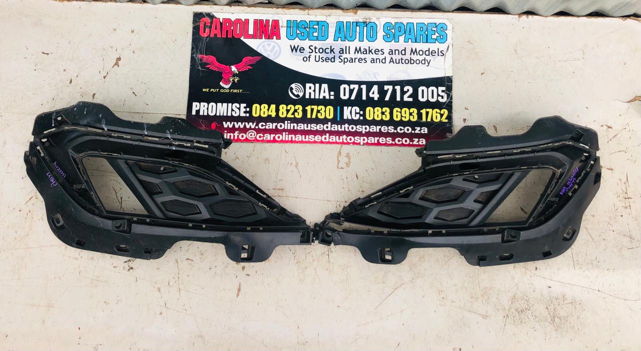 Kia Sportage left and right side foglight cover - Private Seller Kia Sportage left and right side foglight cover - Private Seller