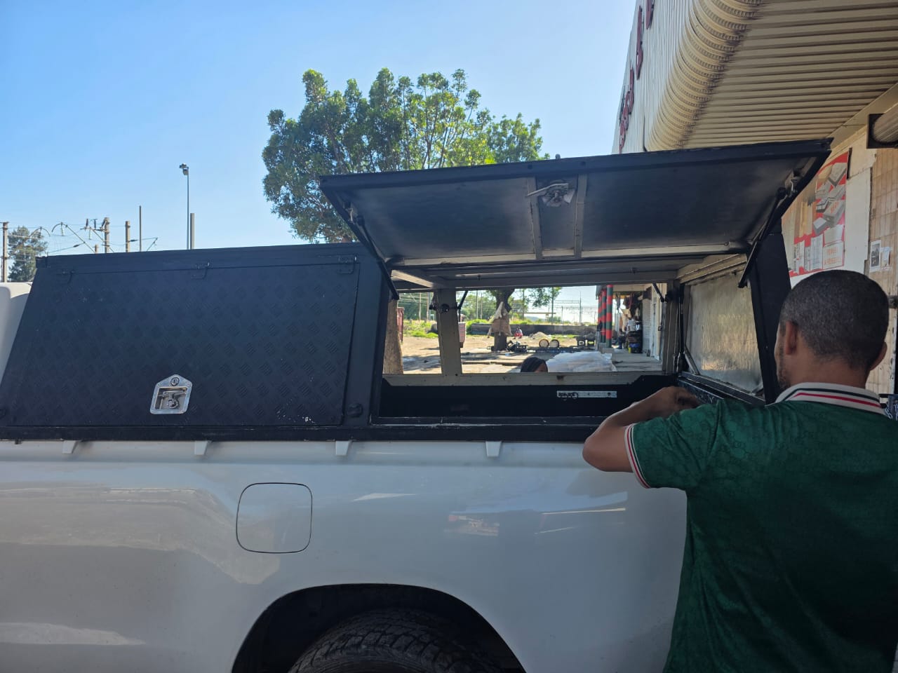 Toyota hilux gd6 canopy used - Private Seller Toyota hilux gd6 canopy used - Private Seller