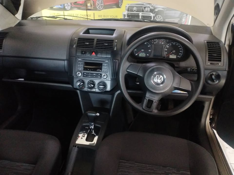 2018 VW POLO VIVO 1.4 TRENDLINE SEDAN AUTOMATIC