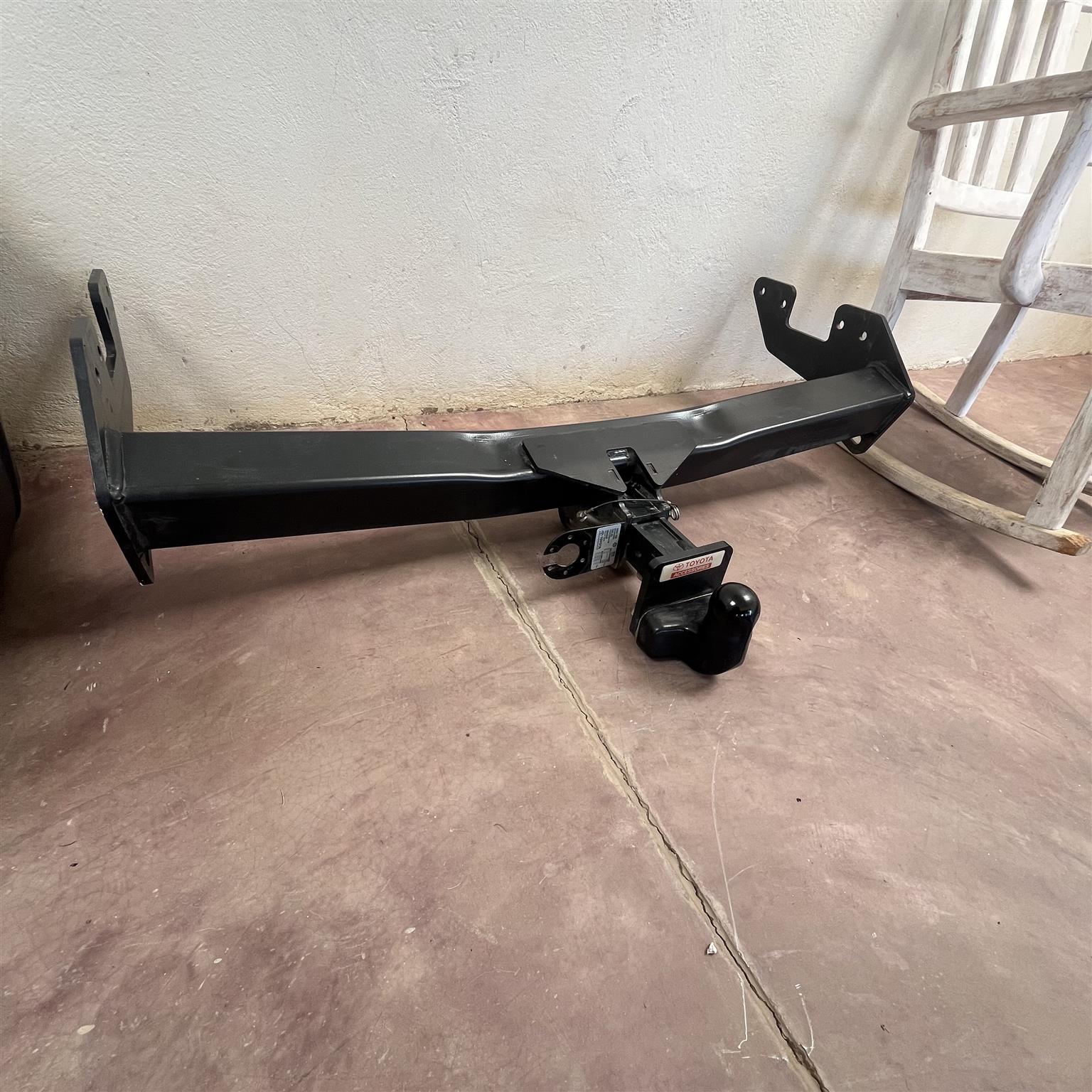 Toyota hilux gd6 tow bar - Private Seller Toyota hilux gd6 tow bar - Private Seller