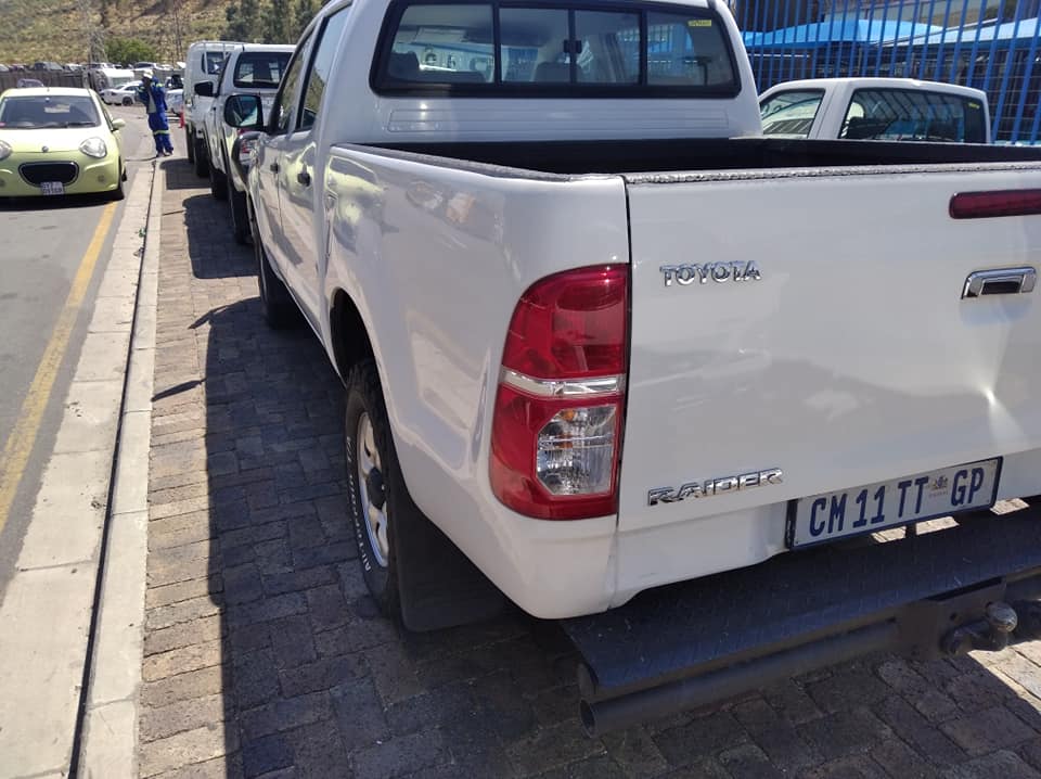 Used 2013 Toyota Hilux 2.4GD-6 double cab 4x4 Raider auto - Private Seller Used 2013 Toyota Hilux 2.4GD-6 double cab 4x4 Raider auto - Private Seller