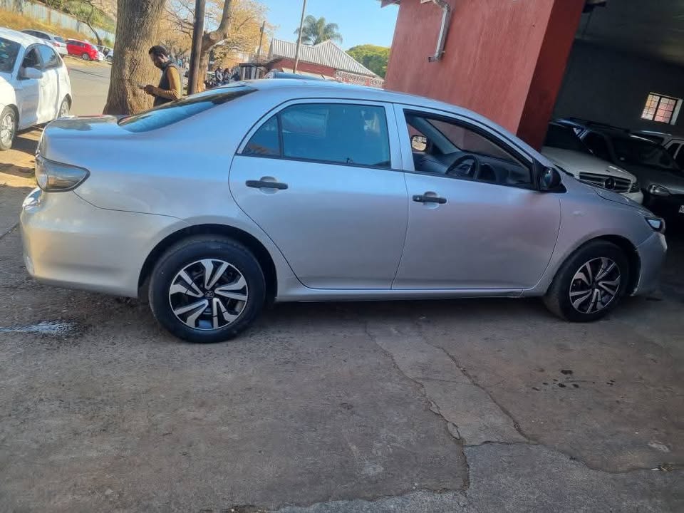 2014 Toyota Corolla quest 1.6Manual 85,000KM R117000 Mechanically Perfect with Clothes Seat interior