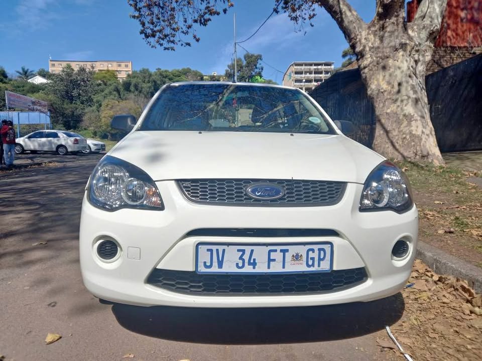 2015 Ford Icon 1.4 Petrol, Manual, White, 82000kms 2015 Ford Icon 1.4 Petrol, Manual, White, 82000kms