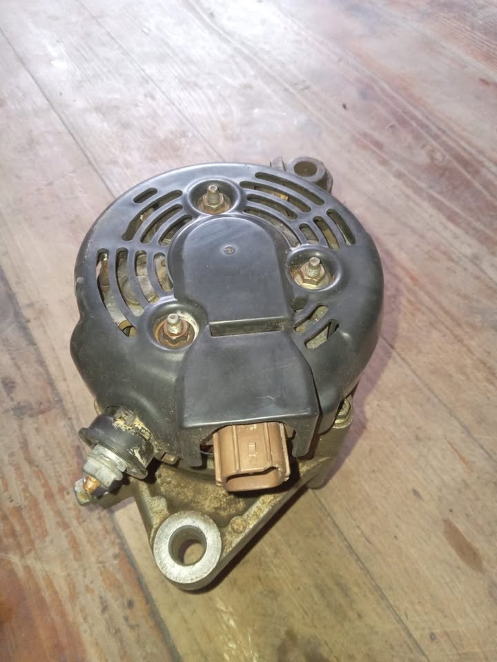 TOYOTA QUANTUM/AVANZA ALTERNATOR - Private Seller