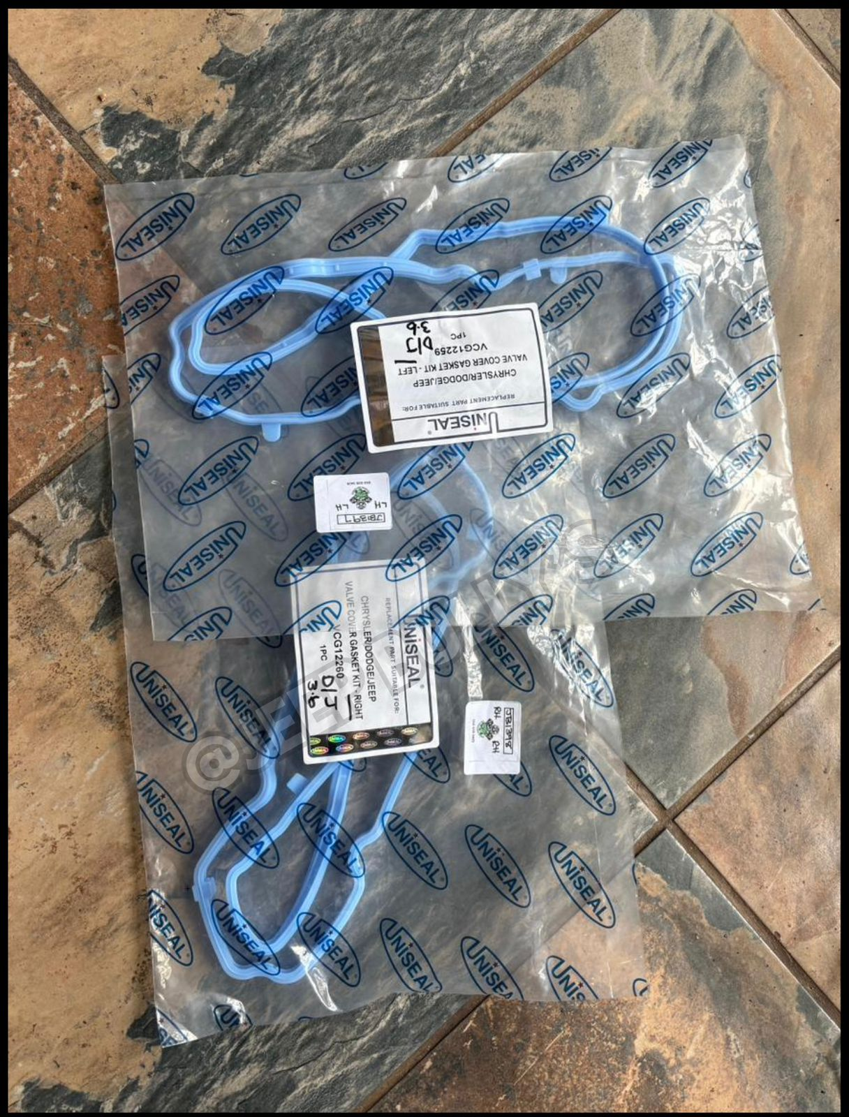 3.6 Dodge Journey Brand New Gasket Seals | 010 035 3425 - Private Seller 3.6 Dodge Journey Brand New Gasket Seals | 010 035 3425 - Private Seller