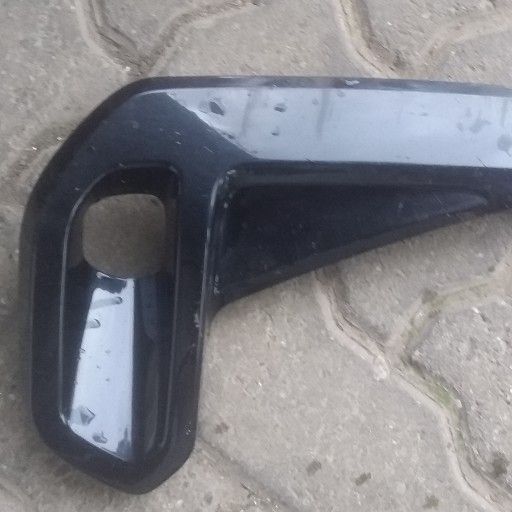 Toyota hilux gd6 foglight cover Junk Mail