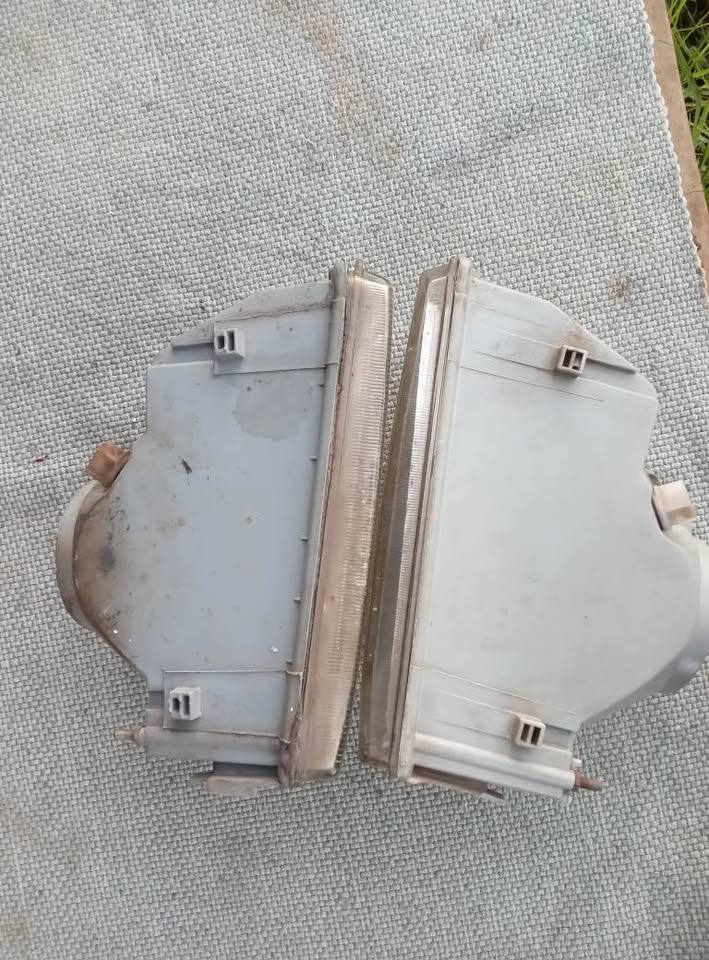 Fiat uno 1.1 Head lights - Private Seller