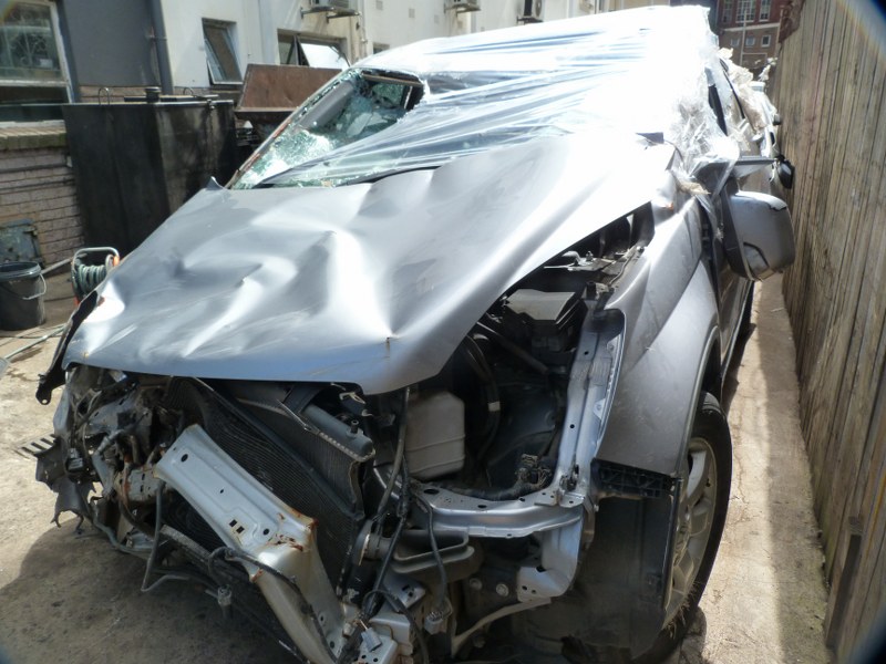 Honda CR-V 2.4 VTEC RVSi AT Silver - 2009 STRIPPING FOR SPARES - Private Seller Honda CR-V 2.4 VTEC RVSi AT Silver - 2009 STRIPPING FOR SPARES - Private Seller