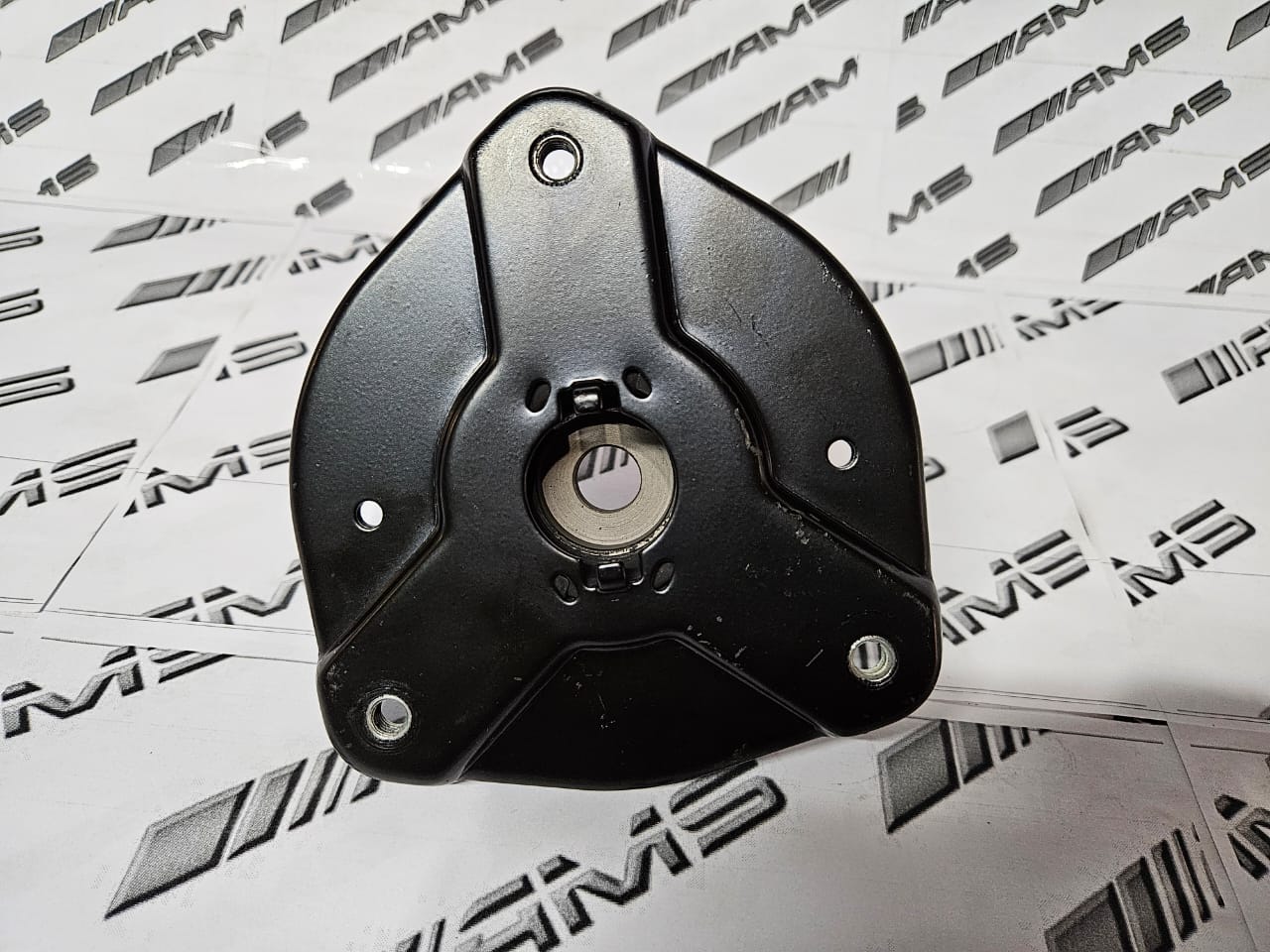 Brand-New Shock Stud Mounting for Mercedes W204 – SA Ready - Private Seller Brand-New Shock Stud Mounting for Mercedes W204 – SA Ready - Private Seller