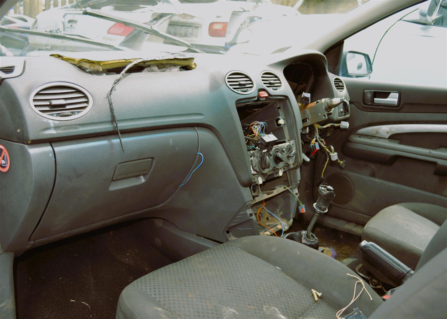 2006 Ford Focus 1.6 - Stripping for Spares