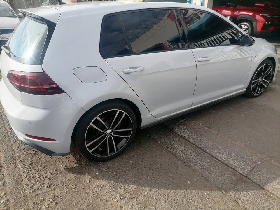 2018 Volkswagen Golf 7 1.5 GTD Automatic Sunroof leather seat and Service history