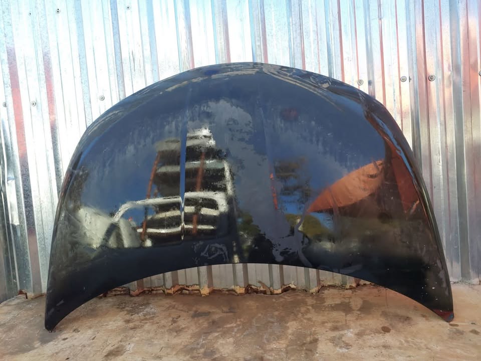 Nissan Murano Bonnet