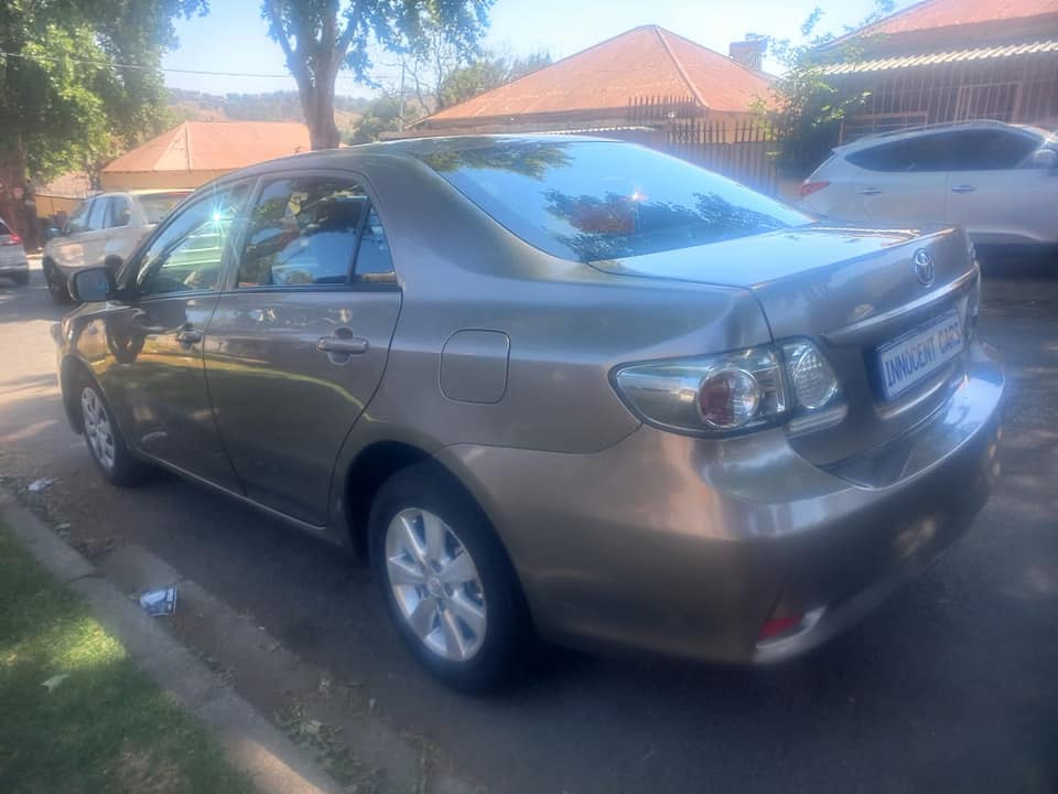 2018 TOYOTA COROLLA QUEST 1.6 PETROL, MANUAL, GREY COLOR,  MILEAGE SERVICE
