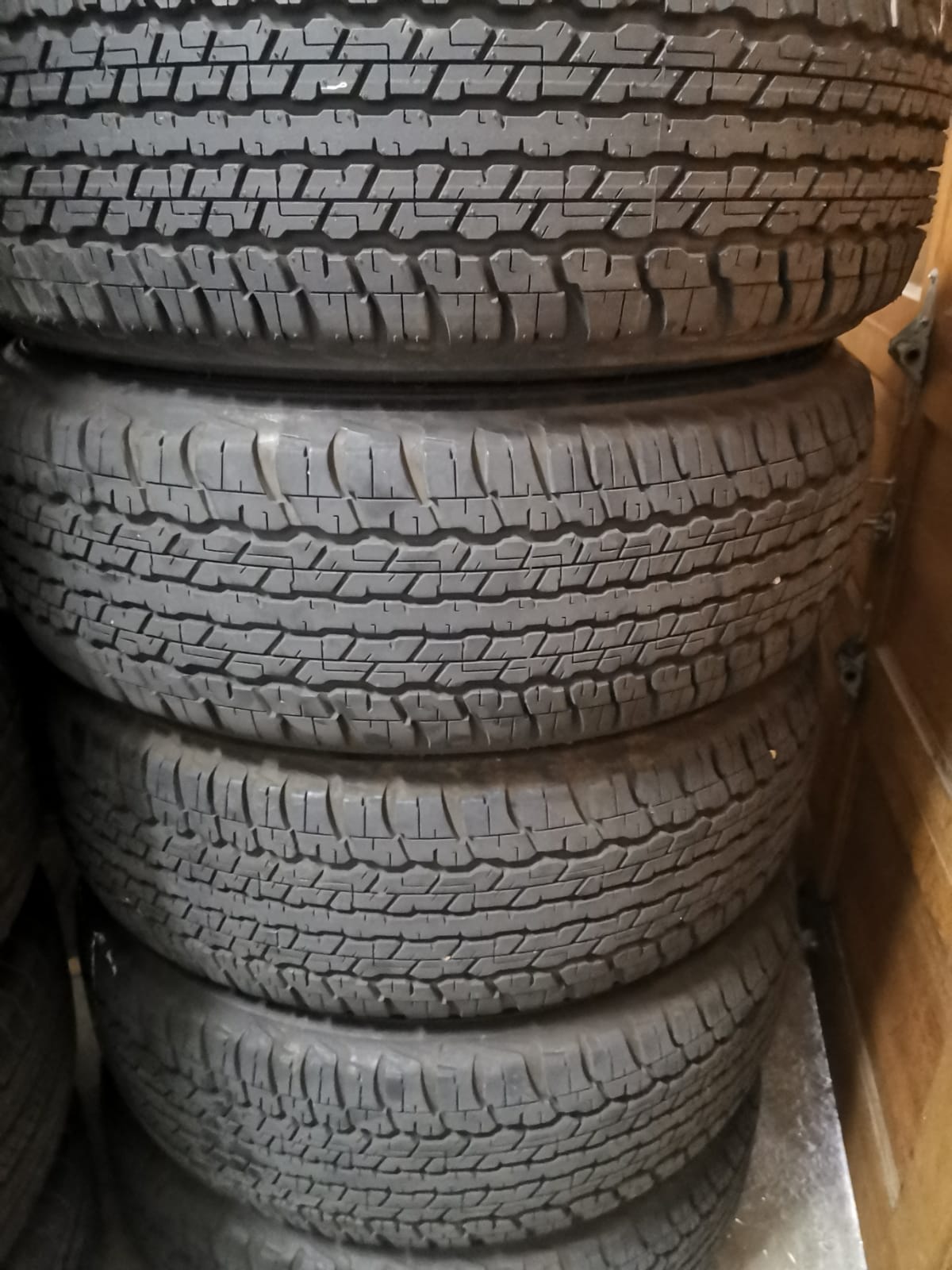 265/70 /R17 Dunlop Grandtrek AT22 set 5 tyres x4 are 90% life & x1 it's new all - Private Seller 265/70 /R17 Dunlop Grandtrek AT22 set 5 tyres x4 are 90% life & x1 it's new all - Private Seller