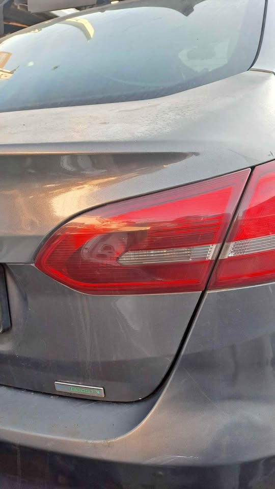 Inner taillight Ford Focus 2015 1.0L - Private Seller Inner taillight Ford Focus 2015 1.0L - Private Seller