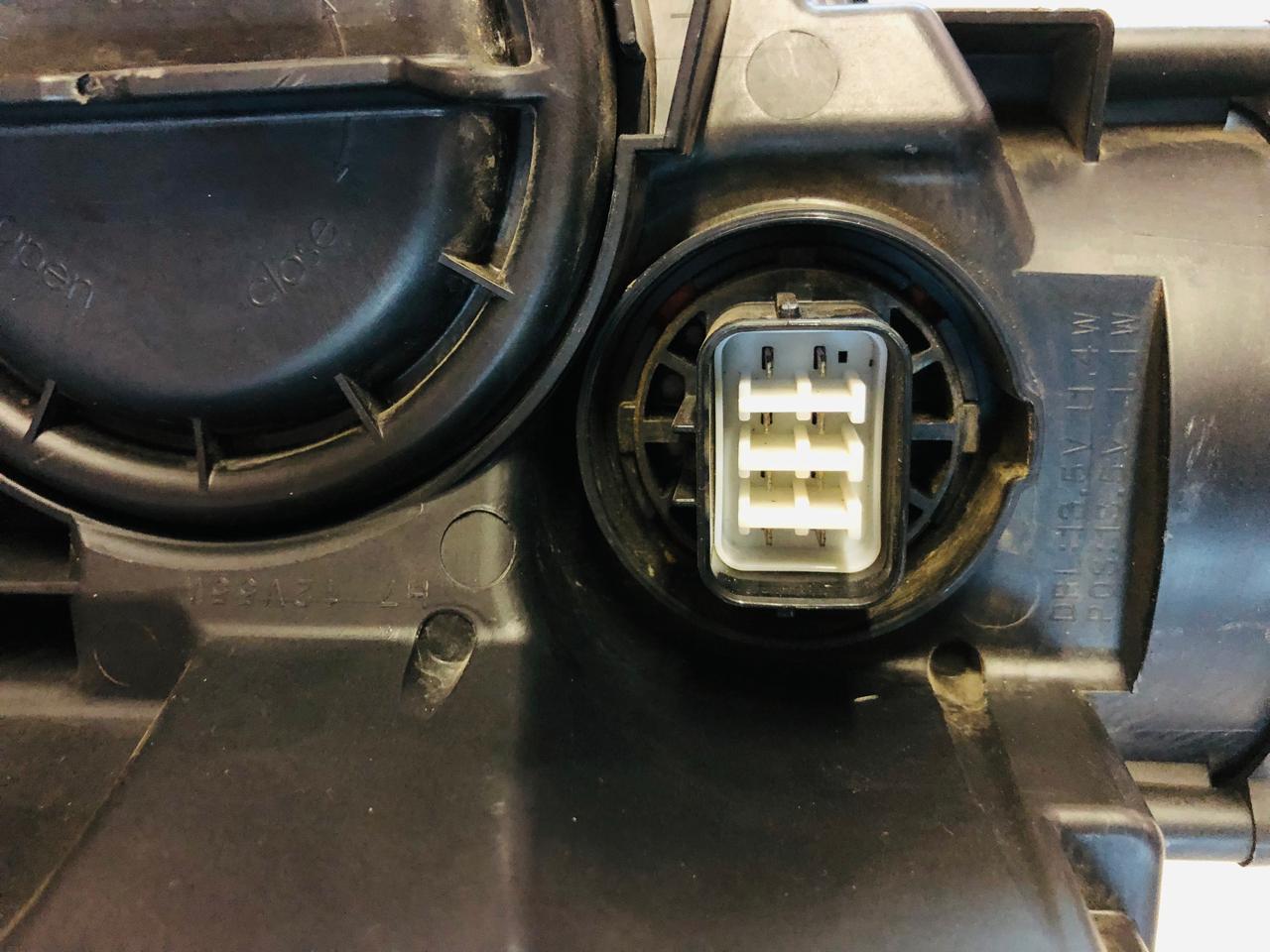 Honda Civic R-type left side xenon headlights - Private Seller