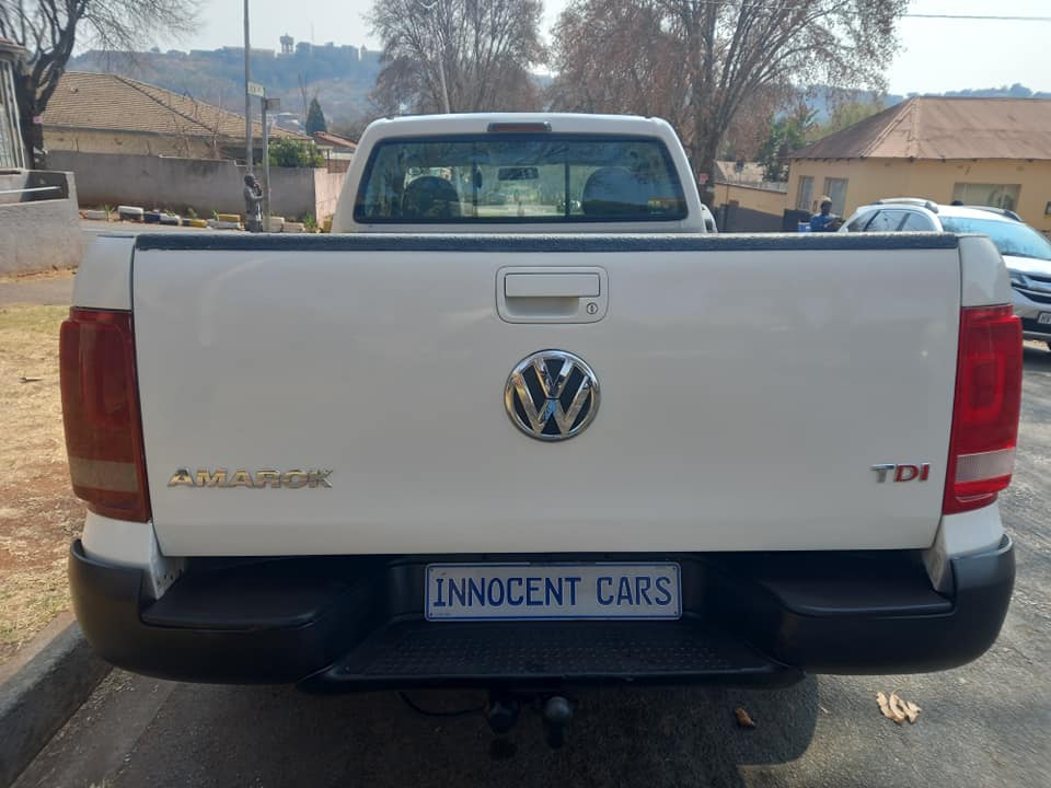 2011 VW AMAROK 2.0 TDI ENGINE DIESEL, MANUAL, WHITE COLOR, MILEAGE 129000KMS,