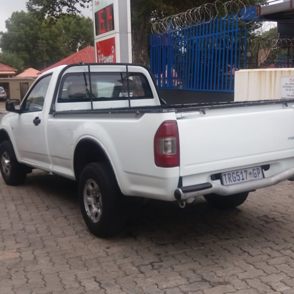 ISUZU KB 200 PETROL SINGLE CAB